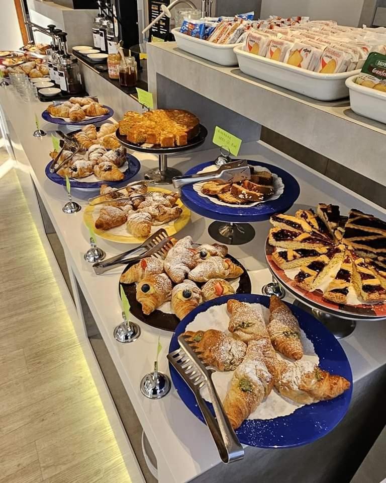 Hotel Annalisa リッチョーネ エクステリア 写真